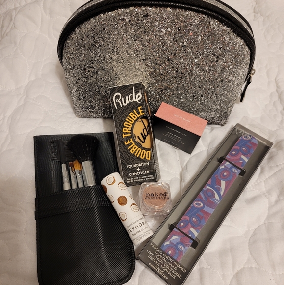 Sephora Other - 💥2/$20💥NWOT Make Up Bundle w/ Sephora lip balm